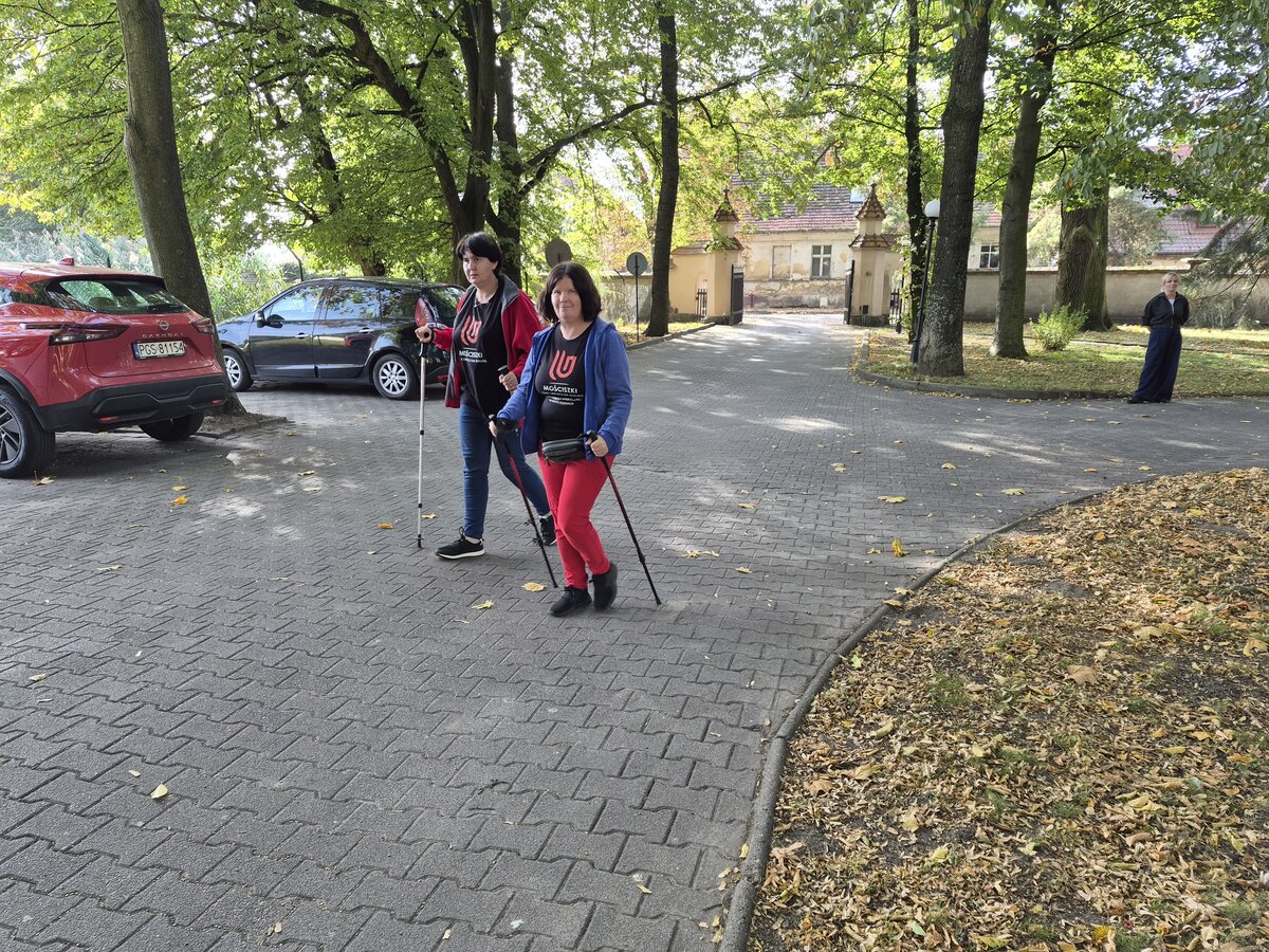 Nordic walking w DPS Chwałkowo